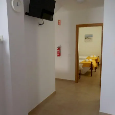 Casa Amarela By Umbral Hébergement de vacances *