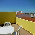 Casa Amarela By Umbral Holiday home Pera